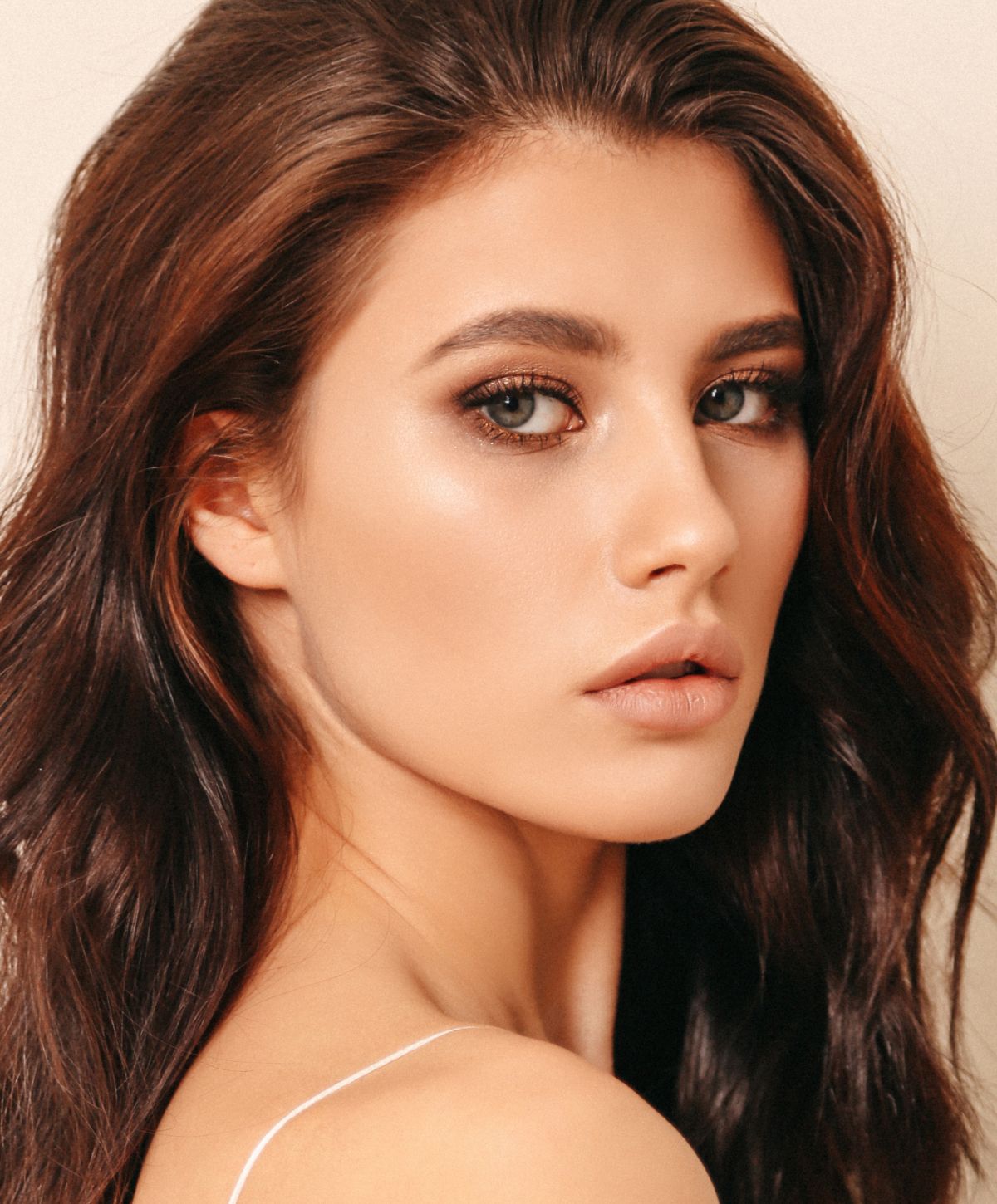 costa mesa juvederm model with brown hair