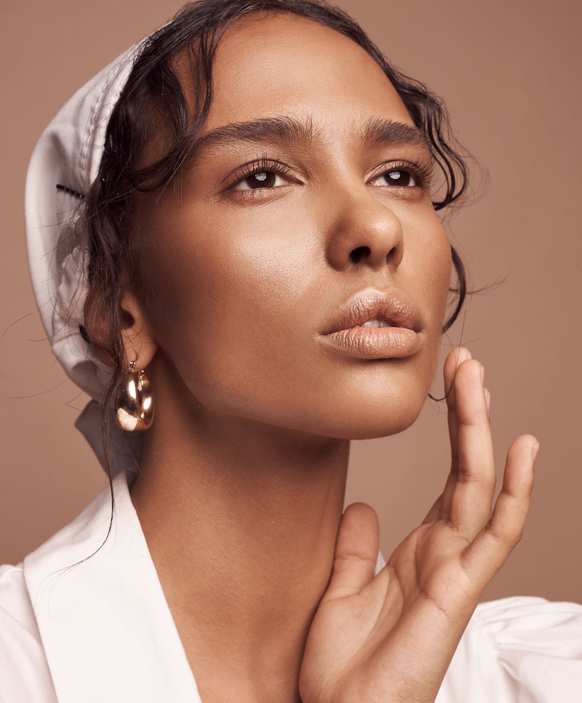 costa mesa lip flip model with dark hair